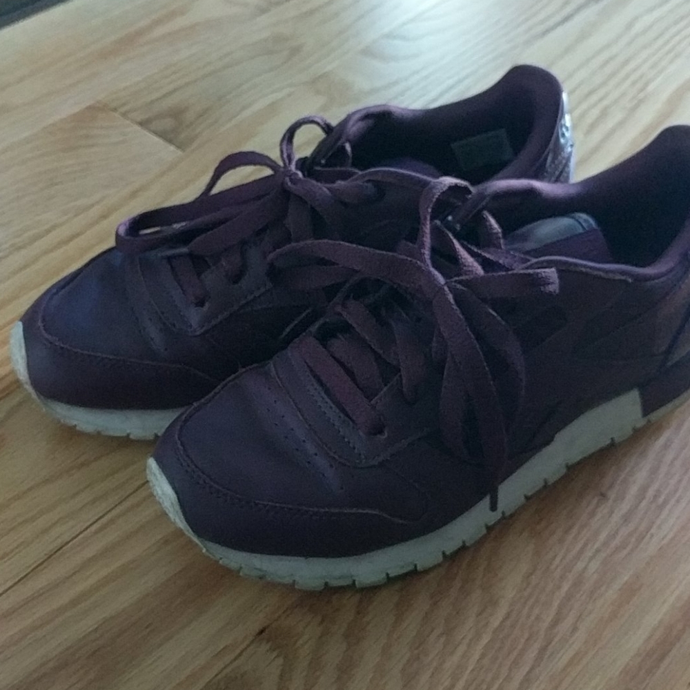 Reebok shoes 7.5 - Picture 2 of 4